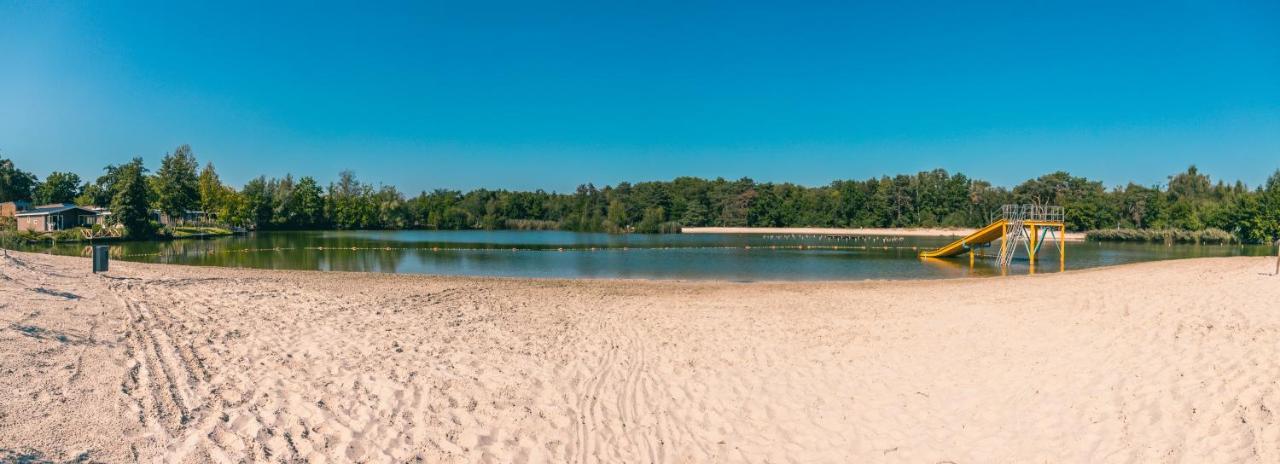 Zilverstrand Mol Luaran gambar